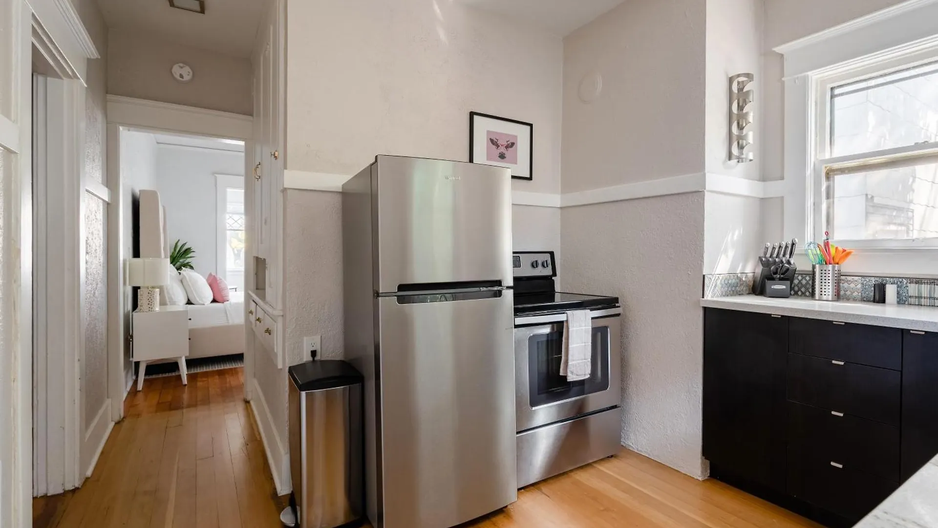 Apartment Stay Portland Collection - Sunnyside Wonderland- Coffee Shops, Bars & Parks